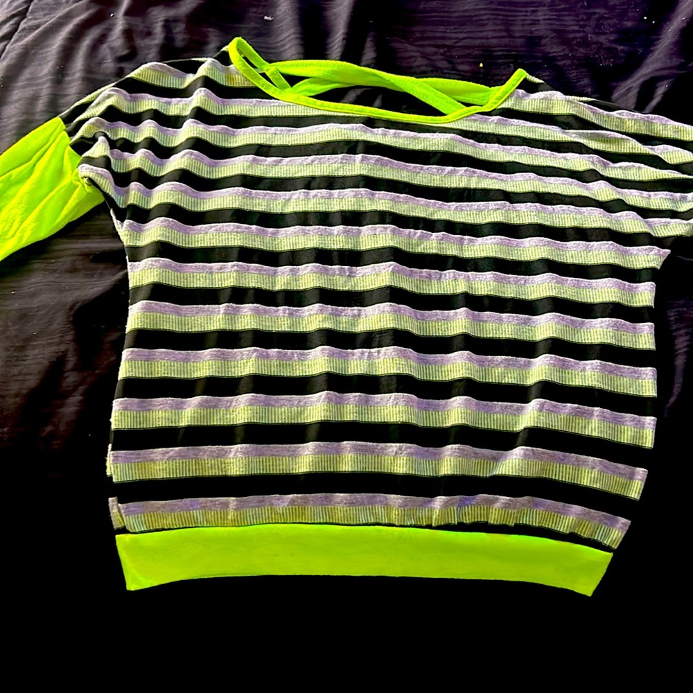 Girls almost famous 3/4 shirt